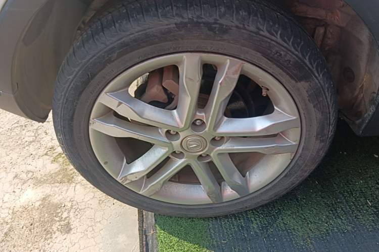 Used CHANGAN CS35 2017 1.6L Manual Luxury Model Right Rear Wheel Hub