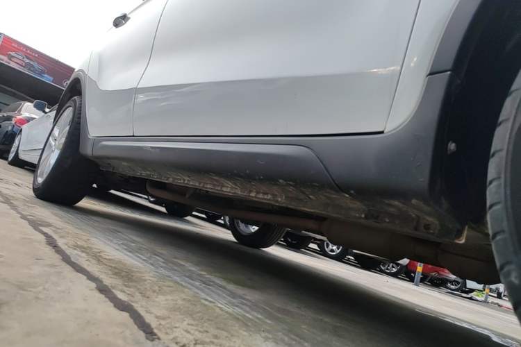 Used CHANGAN CS35 2017 1.6L Automatic Luxury Model Right Side Sill