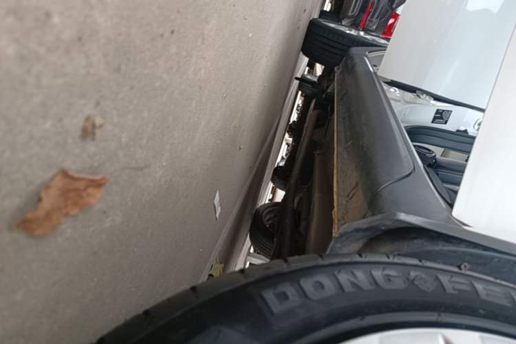 Used CHANGAN CS35 2017 1.6L Automatic Luxury Model Right Side Sill