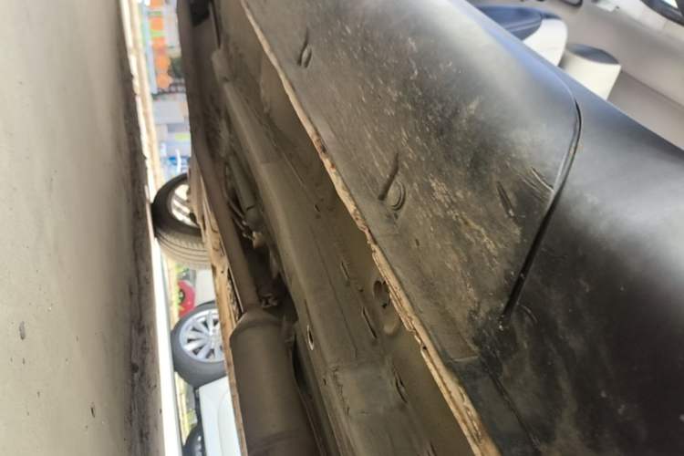 Used CHANGAN CS35 2017 1.6L Manual Luxury Model Right Side Sill