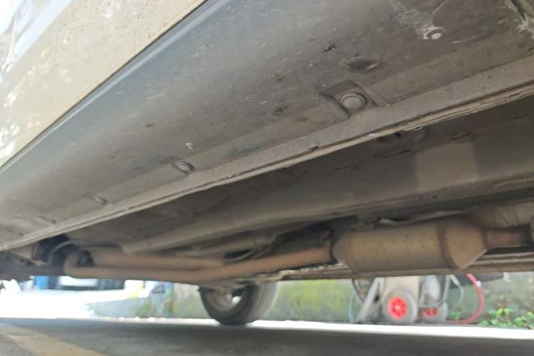 Used CHANGAN CS35 2017 1.6L Manual Luxury Model Right Side Sill