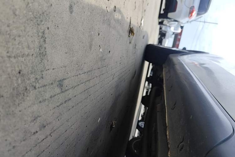Used CHANGAN CS35 2017 1.6L Manual Luxury Model Right Side Sill