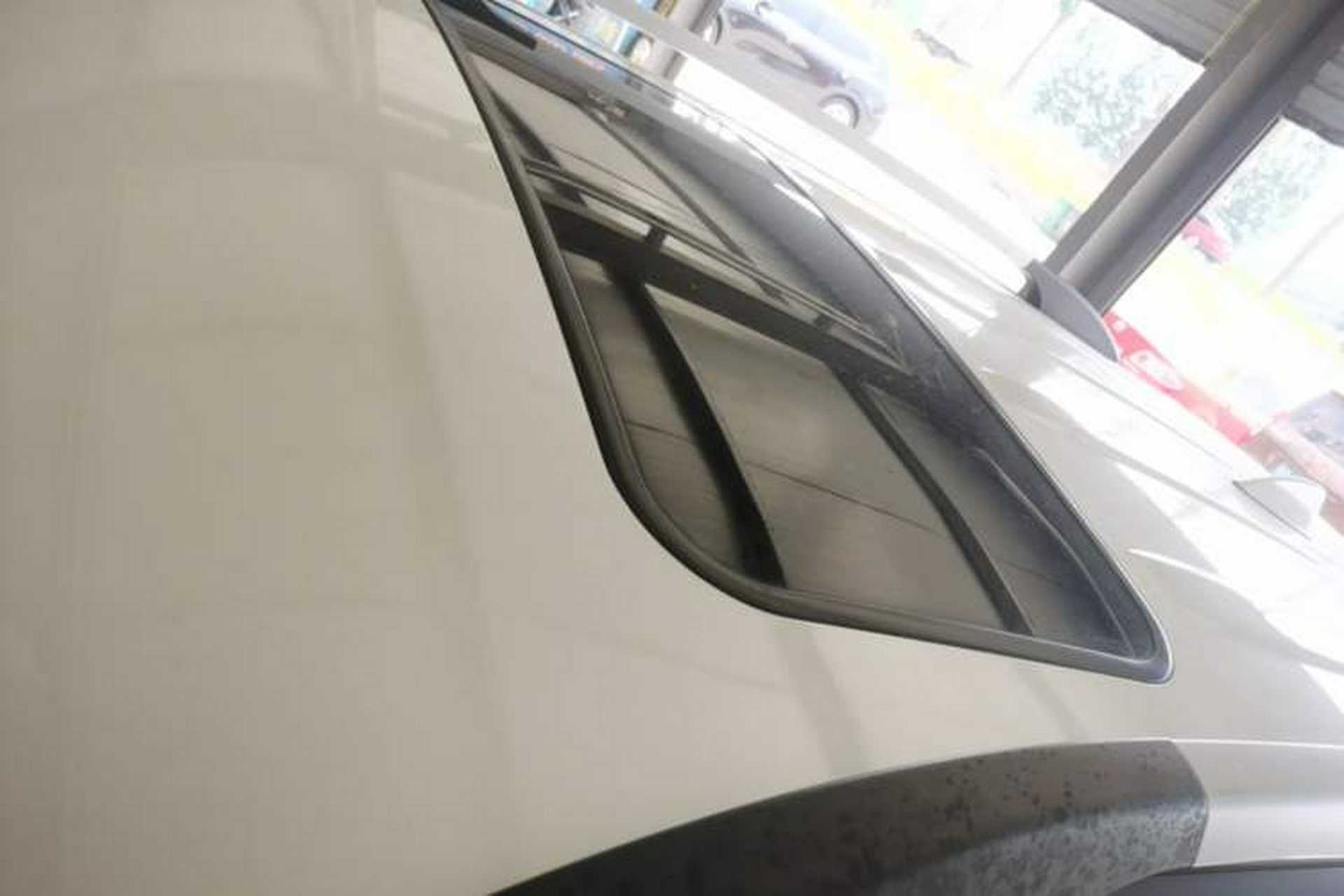 Used CHANGAN CS35 2017 1.6L Manual Luxury Model Roof