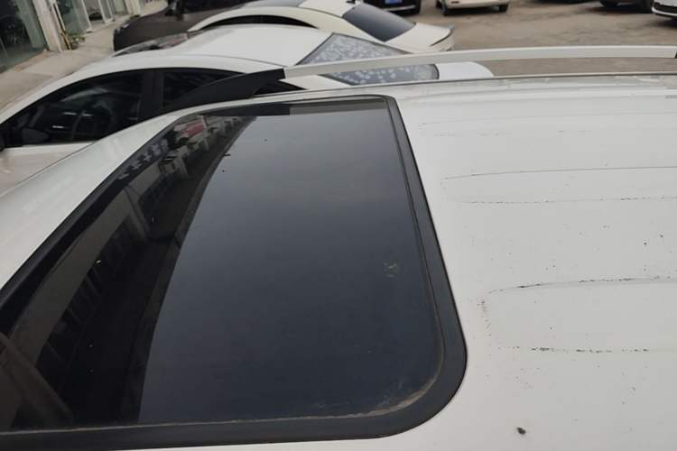 Used CHANGAN CS35 2017 1.6L Automatic Luxury Model Roof