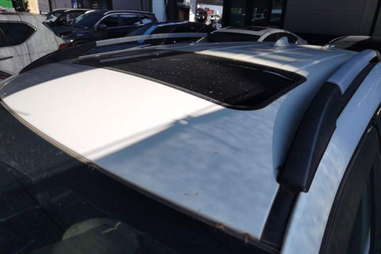 Used CHANGAN CS35 2017 1.6L Manual Luxury Model Roof