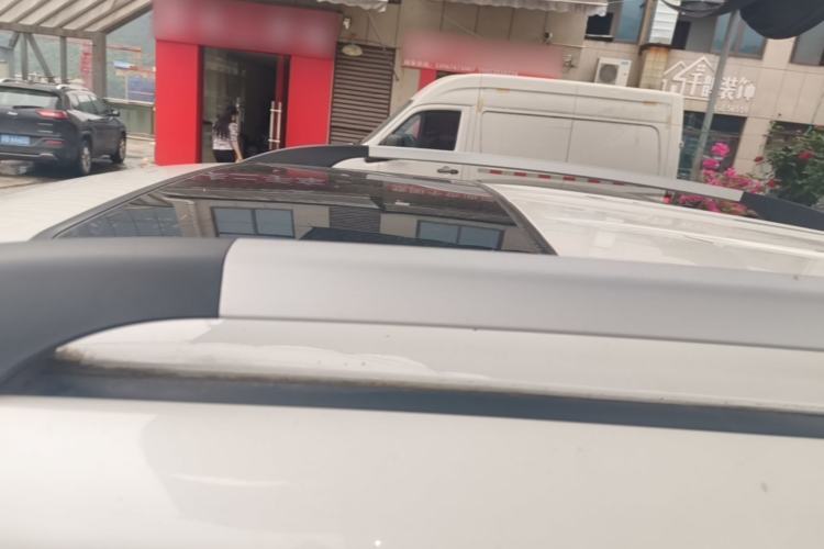 Used CHANGAN CS35 2017 1.6L Automatic Luxury Model Roof