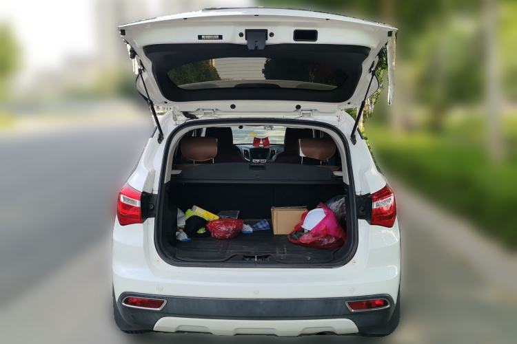 Used CHANGAN CS35 2017 1.6L Manual Luxury Model Trunk