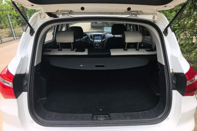 Used CHANGAN CS35 2017 1.6L Manual Luxury Model Trunk