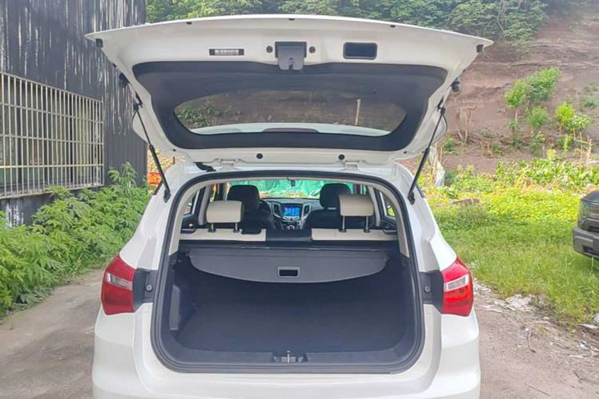Used CHANGAN CS35 2017 1.6L Manual Luxury Model Trunk