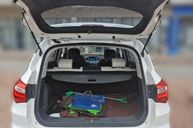 Used CHANGAN CS35 2017 1.6L Manual Luxury Model Trunk