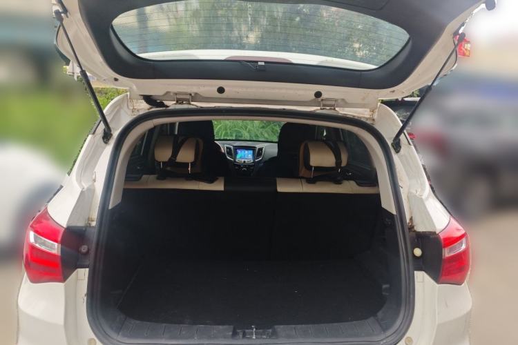 Used CHANGAN CS35 2017 1.6L Manual Luxury Model Trunk