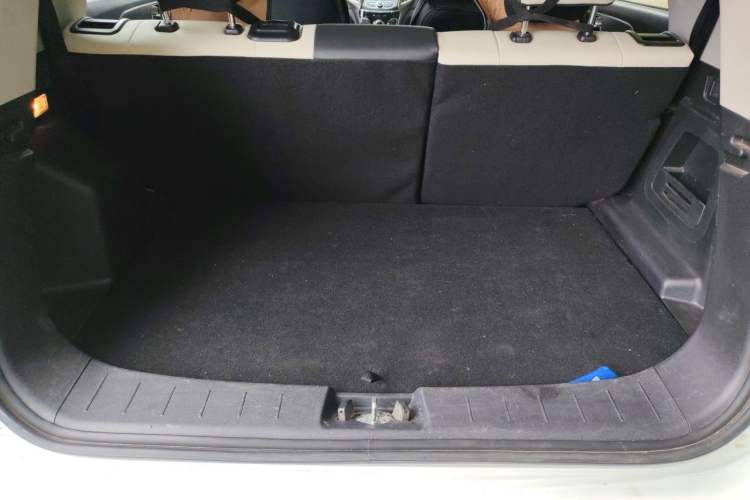 Used CHANGAN CS35 2017 1.6L Manual Luxury Model Trunk