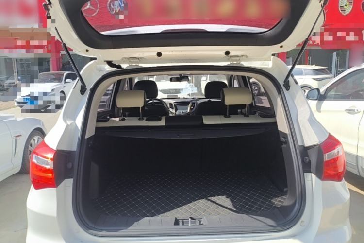Used CHANGAN CS35 2017 1.6L Manual Luxury Model Trunk