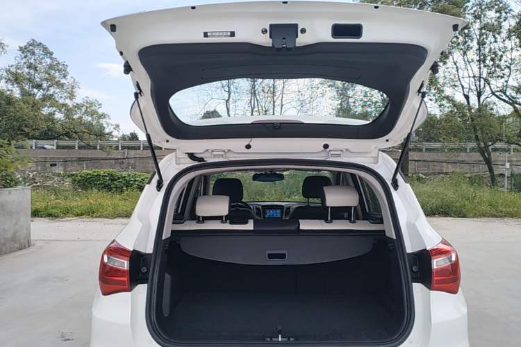 Used CHANGAN CS35 2017 1.6L Automatic Prestige Model Trunk