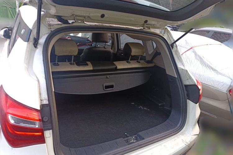 Used CHANGAN CS35 2017 1.6L Manual Luxury Model Trunk