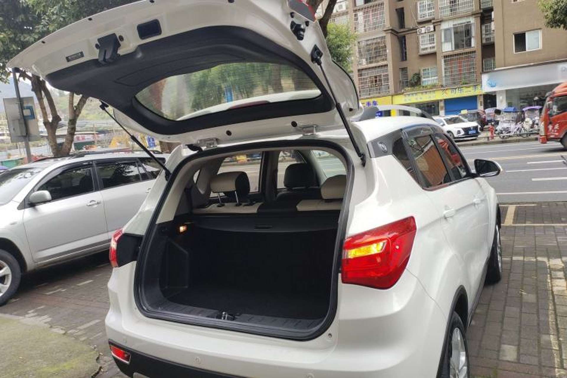 Used CHANGAN CS35 2017 1.6L Automatic Luxury Model Trunk