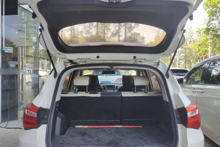 Used CHANGAN CS35 2017 1.6L Manual Luxury Model Trunk