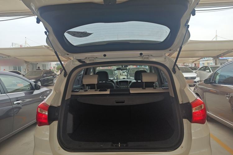 Used CHANGAN CS35 2017 1.6L Manual Luxury Model Trunk