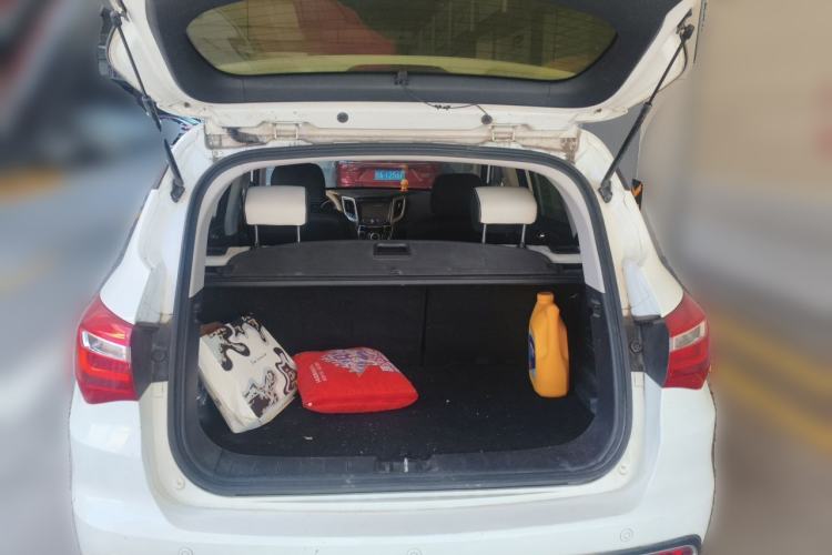 Used CHANGAN CS35 2017 1.6L Manual Luxury Model Trunk