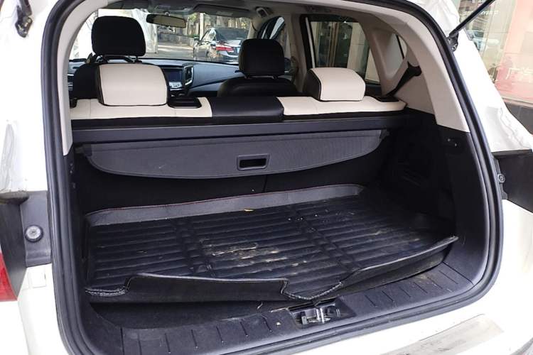 Used CHANGAN CS35 2017 1.6L Automatic Luxury Model Trunk