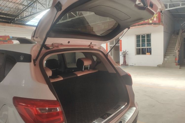 Used CHANGAN CS35 2017 1.6L Manual Luxury Model Trunk