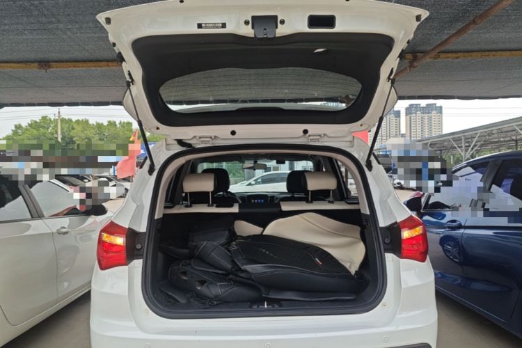 Used CHANGAN CS35 2017 1.6L Manual Luxury Model Trunk