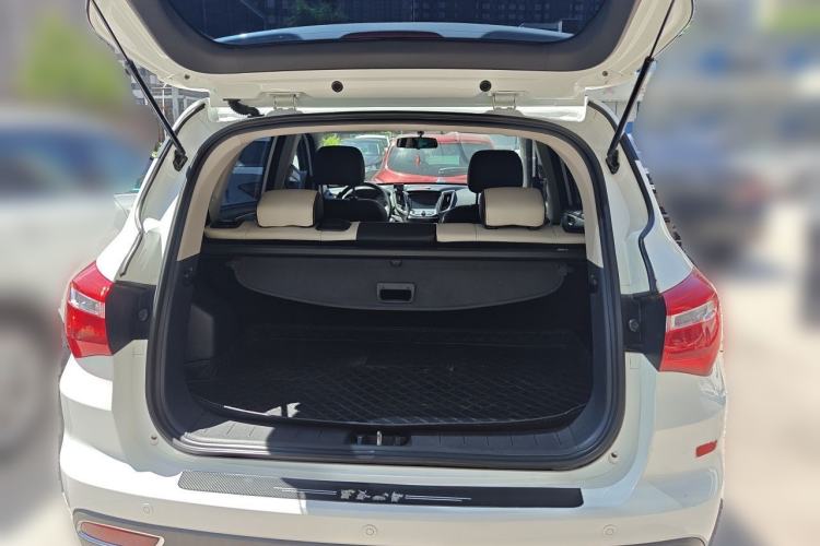 Used CHANGAN CS35 2017 1.6L Manual Luxury Model Trunk