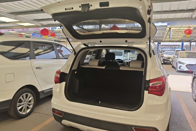 Used CHANGAN CS35 2017 1.6L Manual Luxury Model Trunk