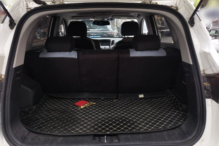 Used CHANGAN CS35 2017 1.6L Manual Luxury Model Trunk
