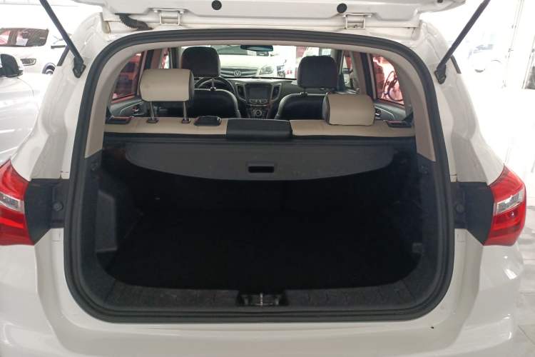 Used CHANGAN CS35 2017 1.6L Automatic Luxury Model Trunk
