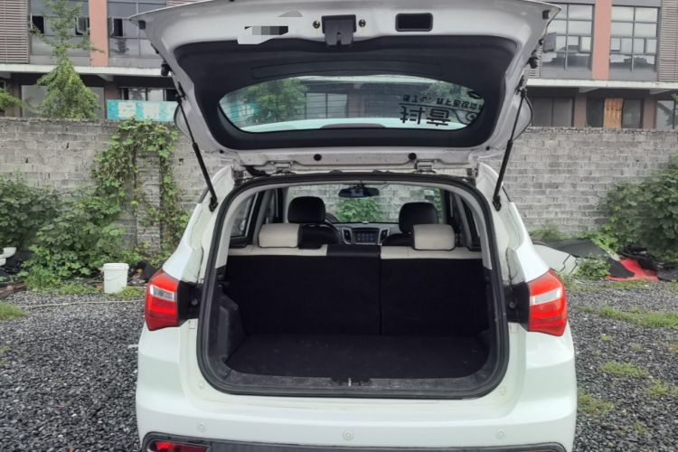 Used CHANGAN CS35 2017 1.6L Manual Luxury Model Trunk