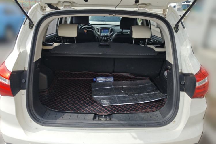 Used CHANGAN CS35 2017 1.6L Manual Luxury Model Trunk