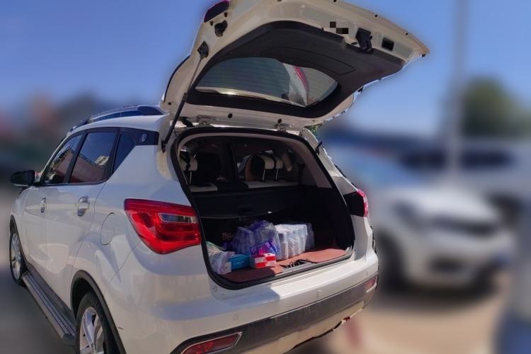 Used CHANGAN CS35 2017 1.6L Manual Luxury Model Trunk