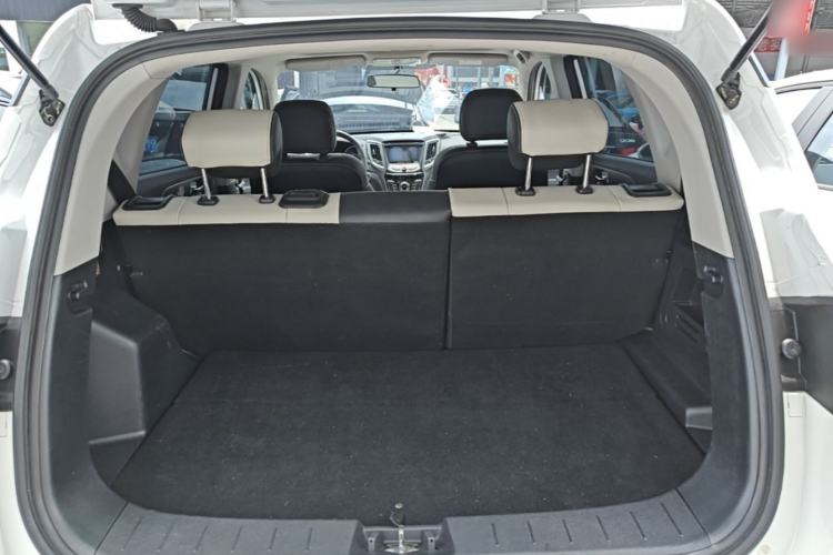 Used CHANGAN CS35 2017 1.6L Manual Luxury Model Trunk