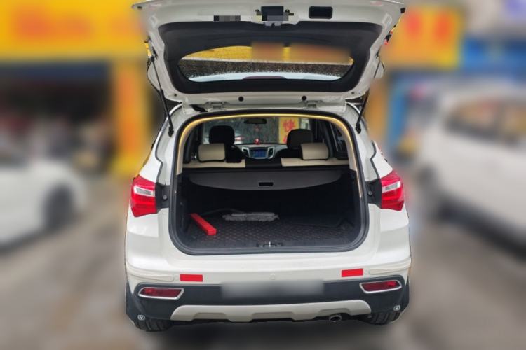Used CHANGAN CS35 2017 1.6L Manual Luxury Model Trunk