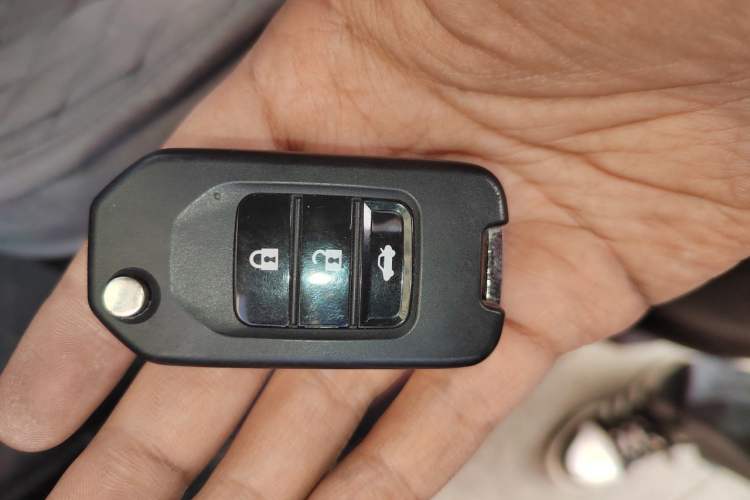 Used CHANGAN CS35 2017 1.6L Automatic Luxury Model Vehicle Key