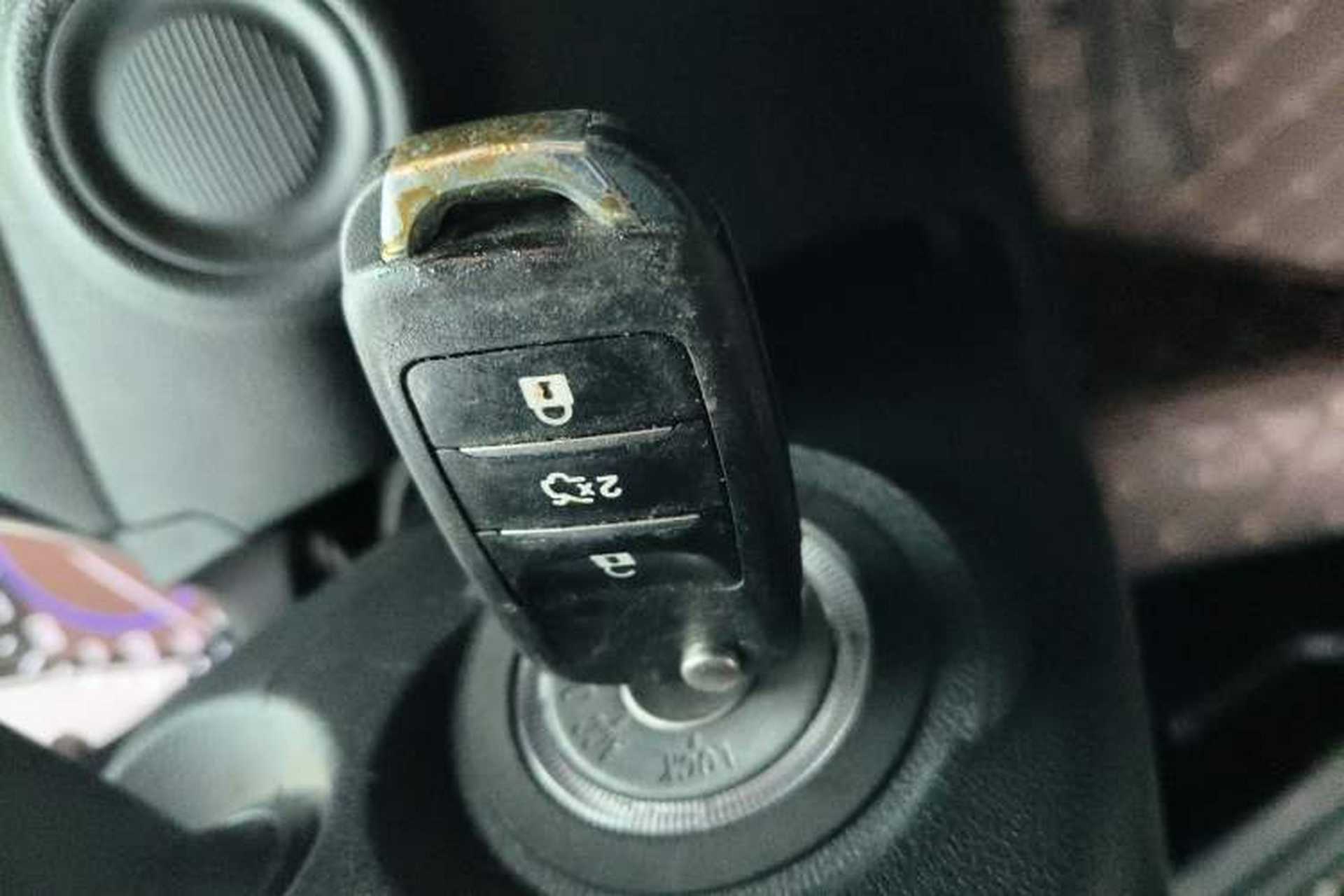 Used CHANGAN CS35 2017 1.6L Automatic Luxury Model Vehicle Key