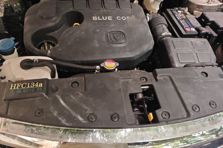 Used CHANGAN CS35 2017 1.6L Automatic Luxury Model Engine Bay