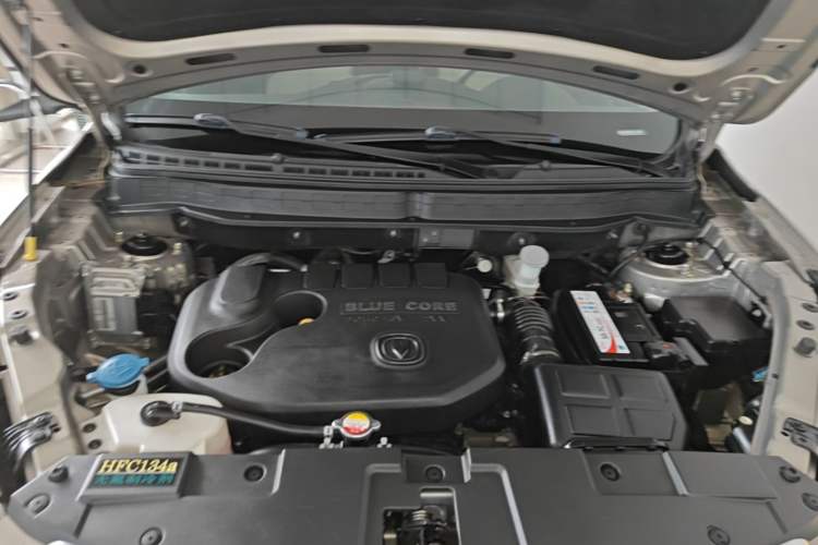 Used CHANGAN CS35 2017 1.6L Automatic Luxury Model Engine Bay