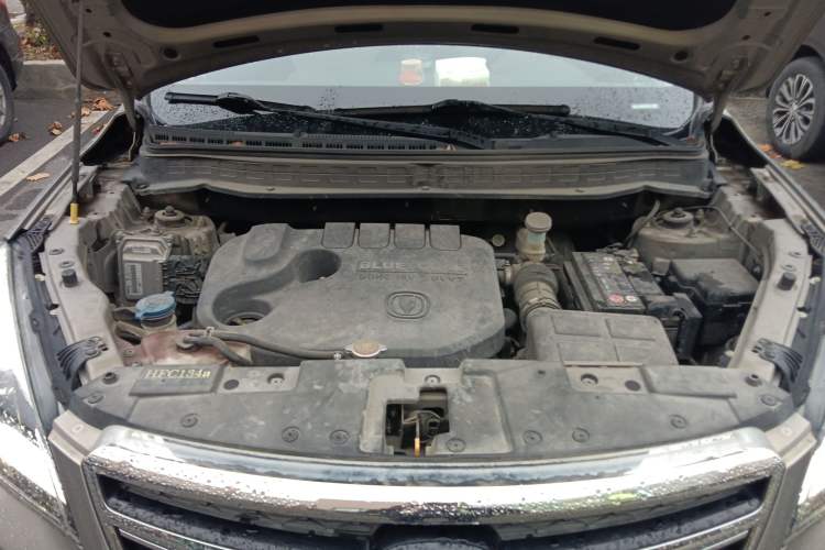 Used CHANGAN CS35 2017 1.6L Automatic Luxury Model Engine Bay