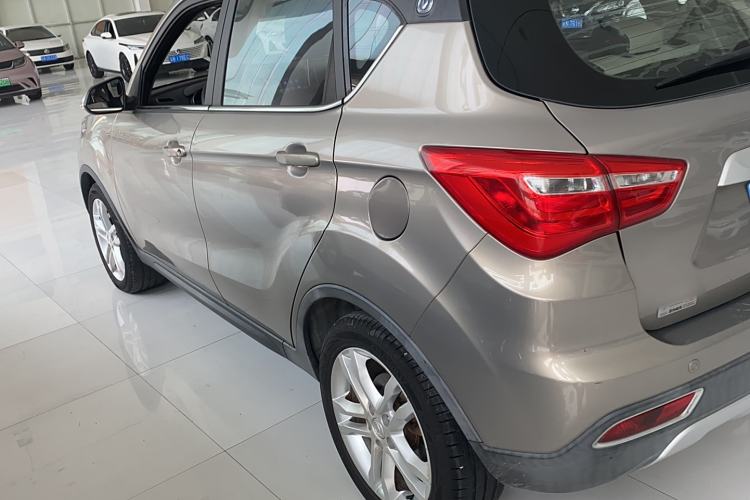 Used CHANGAN CS35 2017 1.6L Automatic Luxury Model Exterior 5