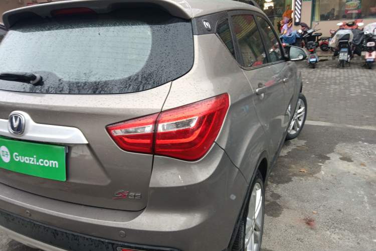 Used CHANGAN CS35 2017 1.6L Automatic Luxury Model Exterior 6