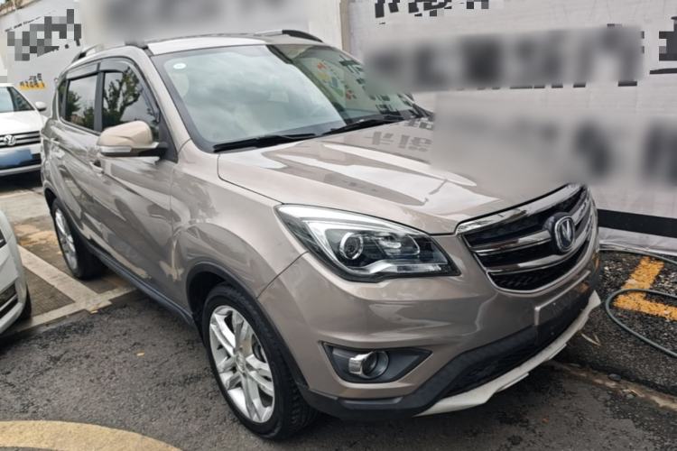 Used CHANGAN CS35 2017 1.6L Manual Luxury Model Front Right 45 Deg