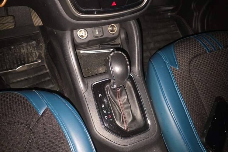 Used CHANGAN CS35 2017 1.6L Automatic Luxury Model Gear Lever