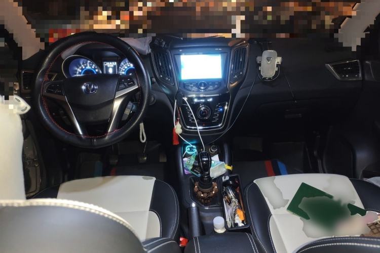 Used CHANGAN CS35 2017 1.6L Manual Luxury Model Interior 2