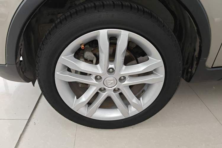 Used CHANGAN CS35 2017 1.6L Automatic Luxury Model Left Front Wheel Hub