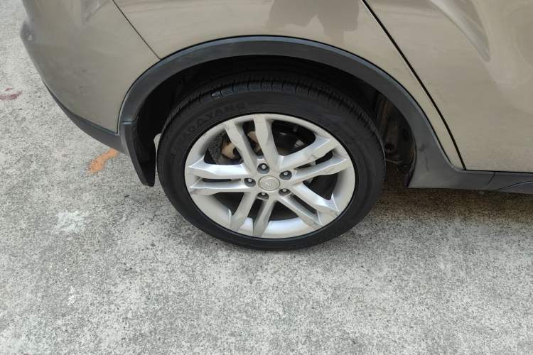 Used CHANGAN CS35 2017 1.6L Manual Luxury Model Right Rear Wheel Hub