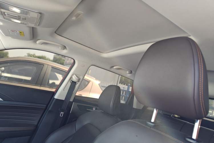 Used CHANGAN CS35PLUS 2018 1.6L Automatic Changlian Edition China V Standard Interior 4