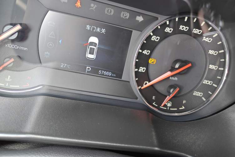 Used CHANGAN CS35PLUS 2018 1.6L Automatic Changlian Edition China V Standard Odometer Close Up