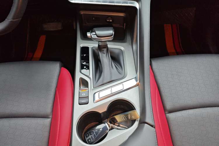 Used CHANGAN CS35PLUS 2021 Blue Whale NE 1.4T DCT Luxury Model Gear Lever